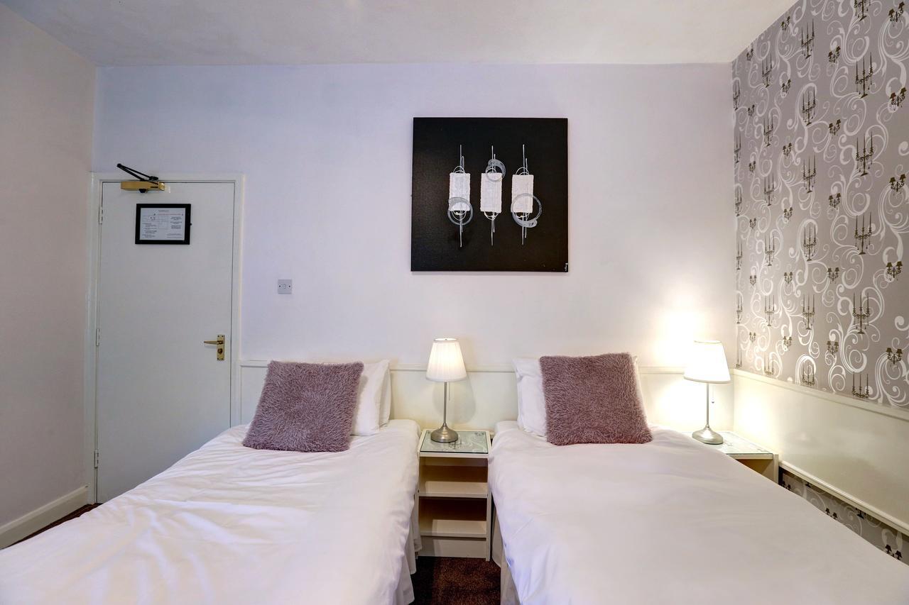 Manor Court Hotel Carnaby Zewnętrze zdjęcie