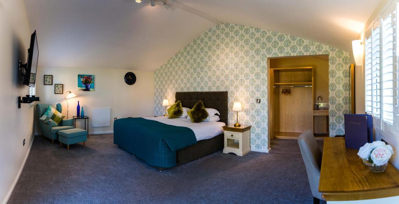 Manor Court Hotel Carnaby Zewnętrze zdjęcie